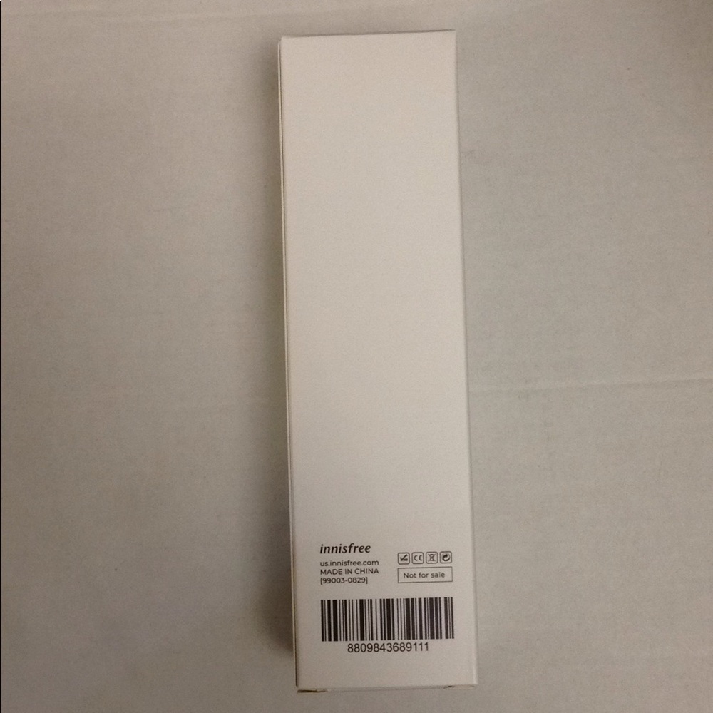 New innisfree mini face humidifier white - Picture 3 of 5